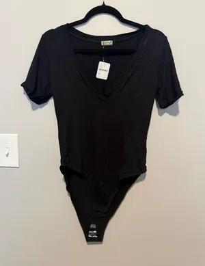 Intimately Free People Black V-Neck Short Sleeve Bodysuit FP200101 Medium NWT thumbnail 1