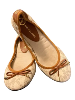 Michael Kors Women’s Size 6.5 Lillie Ballet Flats Beige Tan MK Monogram Bow thumbnail 1