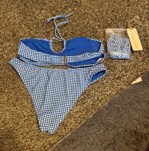 swimsuit  thumbnail 4