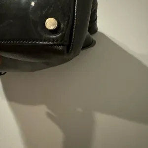 Kate Spade Black Patent Leather Bow‎ Accent ToteC thumbnail 8