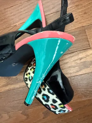 G by Guess Black Heels with Pink Accents Open-Toe Slingbacks thumbnail 6