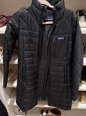 PATAGONIA long jacket BRAND NEW never worn thumbnail 1