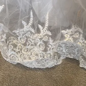 Women’s White Wedding Dress Sleeveless Corset Back Silver Beading Size 8 NWOT thumbnail 4
