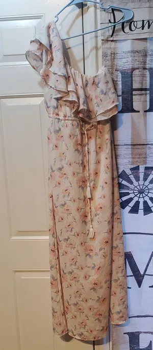 miami One-Shoulder Floral Maxi Dress in Peach and Cream thumbnail 1