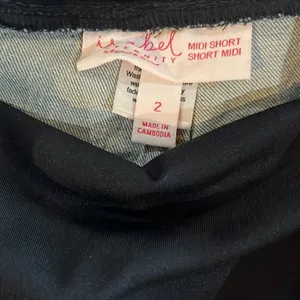ISABEL MATERNITY Jean Shorts Size 2/26 Crossover Panel - Light Wash thumbnail 3