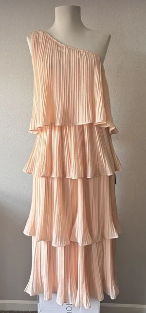 Lulus Blush‎ Pink One Shoulder Midi Tiered Dress Summer Wedding Vacation Medium thumbnail 1