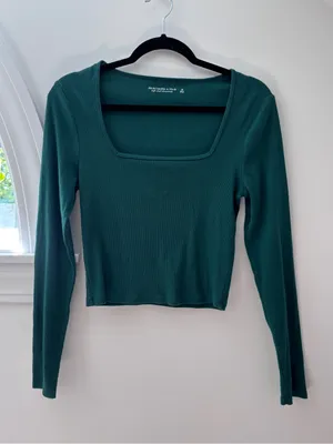 Abercrombie & Fitch Soft A&F Essentials Green Square Neck Long Sleeve Top Medium thumbnail 2