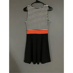 Flashing Lights Black White Pink Bow Sleeveless Dress Size Medium thumbnail 5