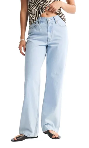Abercrombie - NWT The Loose High Rise Jean Light Acid Wash Sz 25 thumbnail 1