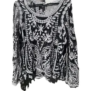 Vintage Vivid Importers of NY Women’s Sz Large Flower Black White Top Blouse thumbnail 4