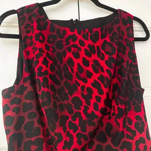 Cache‎ Vintage Red Black Leopard Print Midi Dress Belted Sheath Mob Wife Size 12 thumbnail 5