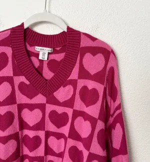 [Sincerely Jules] Pink Geometric Heart Print V-Neck Oversized Sweater Sz Medium thumbnail 8