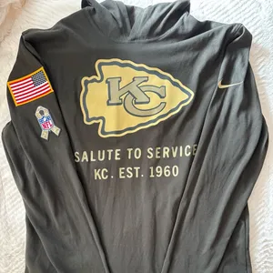 Nike Dri-Fit Kansas City Chiefs Salute to Service Long Sleeve Hoodie thumbnail 1