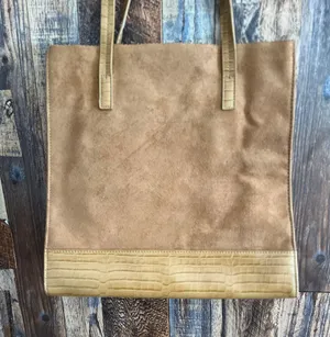 Faux leather women's handbag brown 12 in wide x 12 long excellent condition thumbnail 3