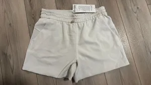 Lululemon Shorts Softstreme High-Rise 4" thumbnail 3
