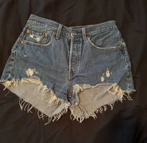 Levi’s 501 Shorts thumbnail 1