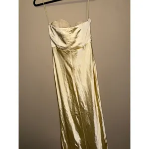 Selfie Leslie NWT Butter Yellow Satin Strapless Maxi Dress Womens M Bridesmaid thumbnail 4