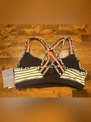 Athleta Petal Block Fully Focused Bra Size M NWT thumbnail 4