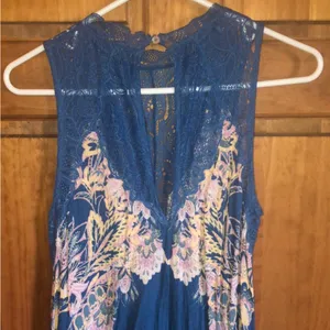 Free People Blue floral lace light weight Dress Size Small! thumbnail 5