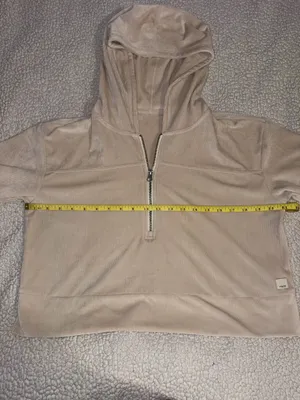 Vuori Haven Half Zip Crop Hoodie thumbnail 8