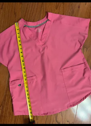 Climate Right by Cuddl Duds Pink Short sleeve Scrub - Size Medium thumbnail 8