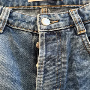 Zara‎ women's Star-Studded Denim Jeans thumbnail 7