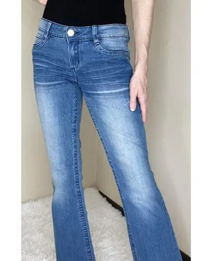 . Retro Ashley Low Rise Bootcut Light Medium Wash Jeans Denim thumbnail 2