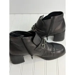 Vintage Baťa Marie Claire Black Leather Bit Ankle Booties Women's 39‎ thumbnail 8