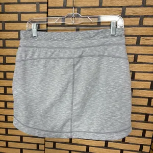 Athleta Gray Skirt‎ Size Medium thumbnail 2
