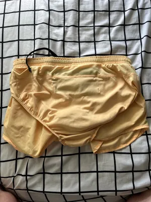 Size medium butter yellow nike running shorts thumbnail 3