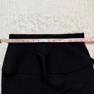 ZARA Black Knit Ruffle Peplum Skirt Womens Size‎ L thumbnail 4
