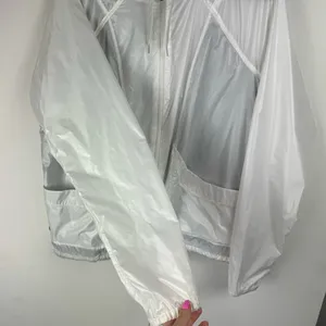 Athleta White Lined Windbreaker Jacket Sz 1X Full Zip Athletic Pockets Hooded thumbnail 9