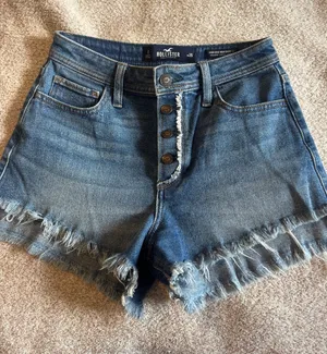 Hollister Jean Shorts thumbnail 1