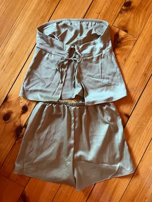 Misguided Satin Two Piece Set thumbnail 4