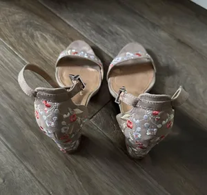 Heels thumbnail 2