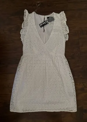 Trixxi Dress Eyelet White thumbnail 1