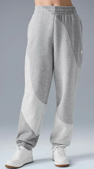 ALO Yoga NWOT Make Waves Sweatpants Joggers Athletic Heathered Grey Tonal Size S thumbnail 1