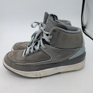 Nike‎ Air Jordan 2 Retro Cool Grey Womens Size 8 Sneakers FB8871-041 thumbnail 2