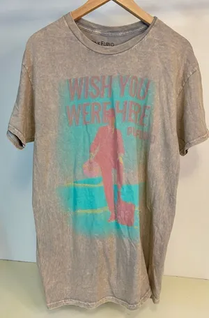NWT Pink Floyd Graphic T-Shirt - Med thumbnail 1