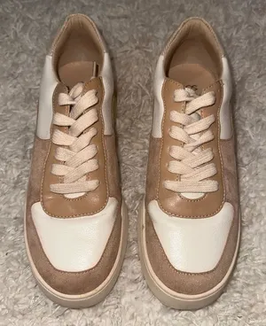 Red Dress Boutique Oasis Society Tan Colorblock Lace Up Front Skate Shoes thumbnail 1