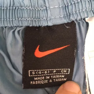 Nike • Turquoise Blue Pin stripe Runnings Shorts with Pockets Size Small thumbnail 5