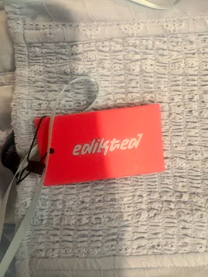 Edikted Graduation Dress thumbnail 3