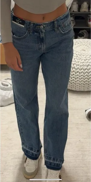Abercrombie curve love low rise baggy Jeans thumbnail 3