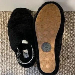 Black UGG Fluff yeah Slippers thumbnail 5