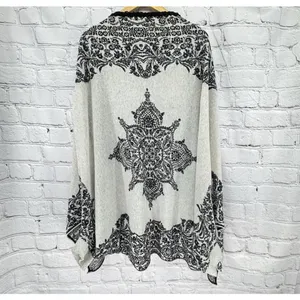 HWR Anthropologie XS S Tolay Black White Shawl Cardigan Medallion Boho Festival thumbnail 2