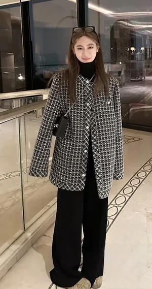 Tweed Coat Size M thumbnail 2