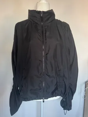 Fabletics Womens Black Full Zip Windbreaker Jacket‎ Ruched Sleeve Size L thumbnail 1