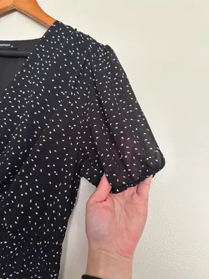 Black and white polka dot midi dress Size M thumbnail 4
