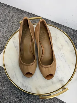 Tory Burch Sz 6.5 Tan Leather Peep Toe Wedge Pumps Heels thumbnail 4
