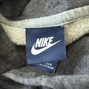 Nike Gray Cut Off Sweatshirt Hoodie Small Comfy Athleisure Raw Hem Reworked thumbnail 10